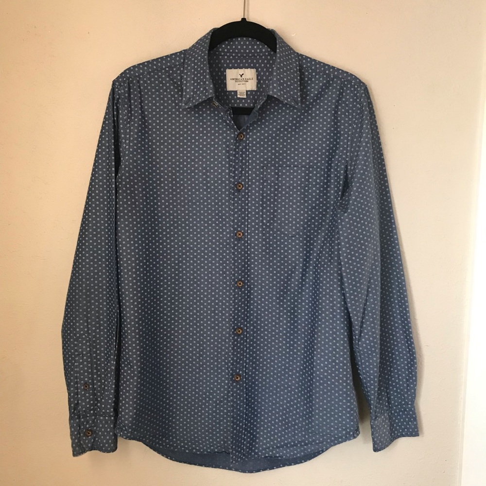 American eagle men’s button up dress shirt